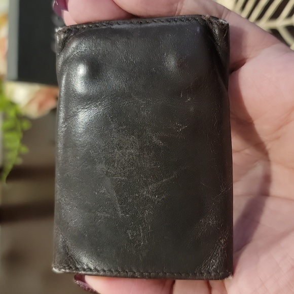 Authentic Gucci key case with box - Picture 3 of 9